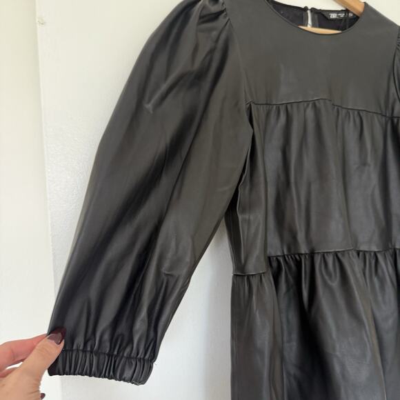 ZARA Ruffled Tiered Faux Leather Babydoll 3/4 Puff Sleeve Top Black Size Medium - Picture 2 of 8